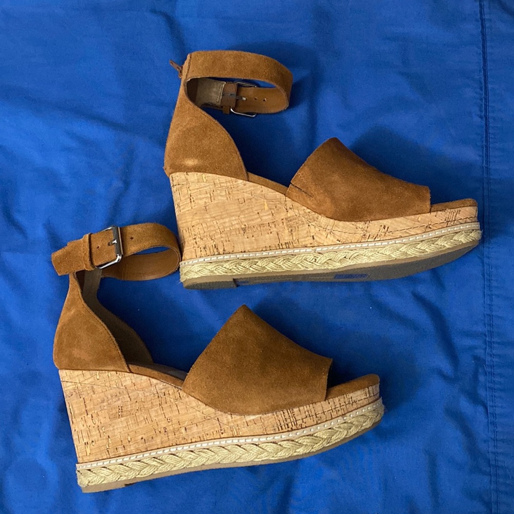 Dolce Vita wedges